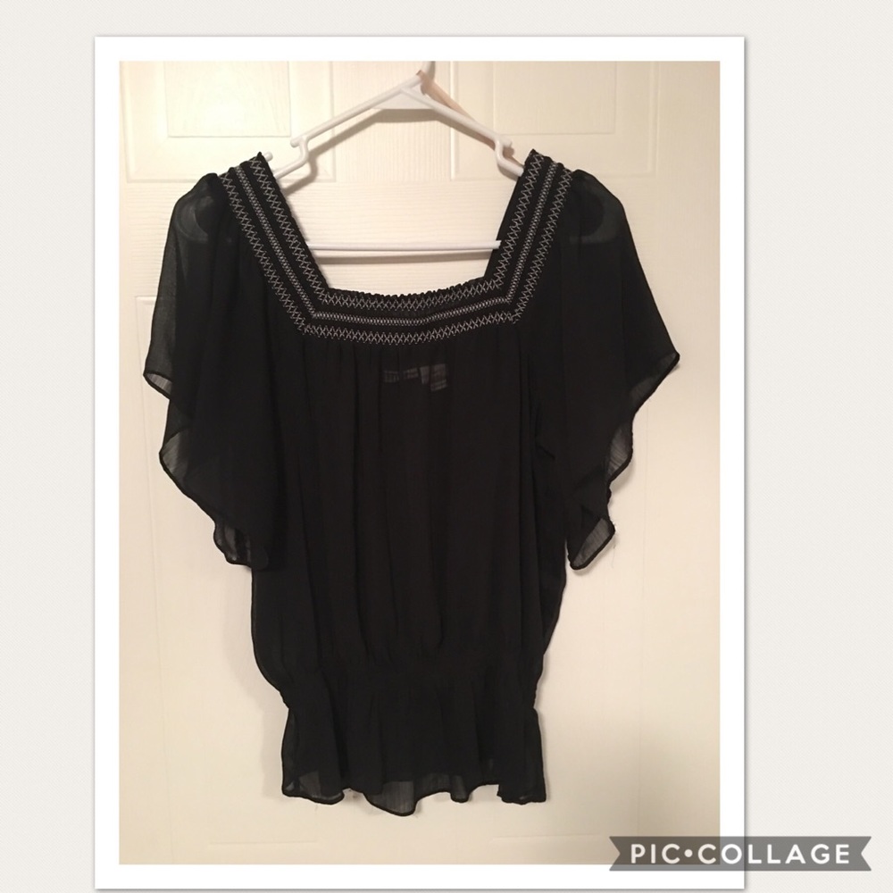 🆕 Black with a little white lace at the top.